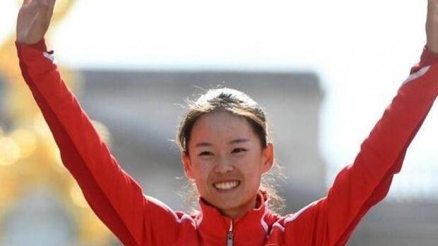 La china Yang Jiayu bate el récord del mundo de 20 km marcha