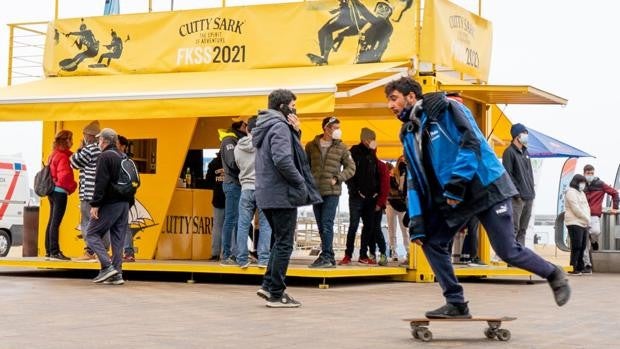 La falta de viento deja a la flota en tierra en la primera jornada de la Cutty Sark FKSS Palamós