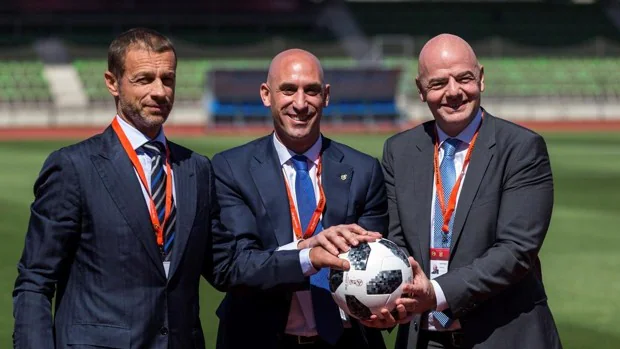 La UEFA retrasa la decisión sobre La Cartuja como sede de la Eurocopa