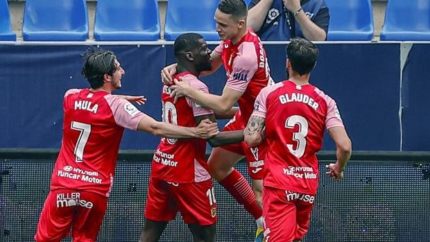 El Fuenlabrada asalta La Rosaleda