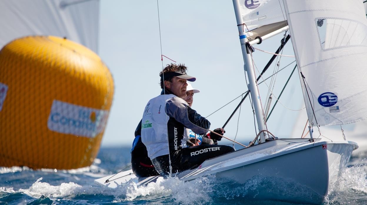 Gustavo y Rafael del Castillo, vencedores del Trofeo RCNGC de Snipe disputado en la bahía de Las Palmas