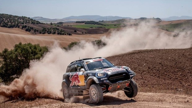 Al-Attiyah, con Carlos Sainz al acecho, se mantiene al frente del Rally Andalucía