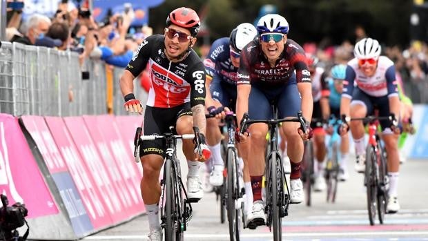 Ewan abusa de potencia y repite triunfo en el Giro