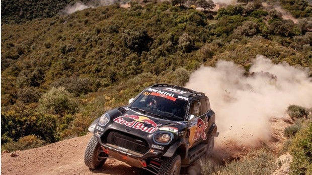 Carlos Sainz ya conjuga el verbo ganar con su 4x4