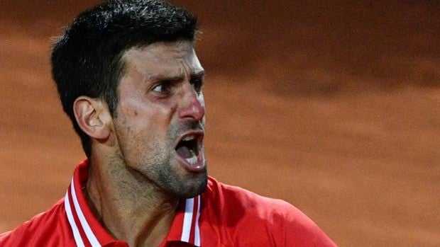 Djokovic acaba con Sonego en tres sets y se cita con Nadal