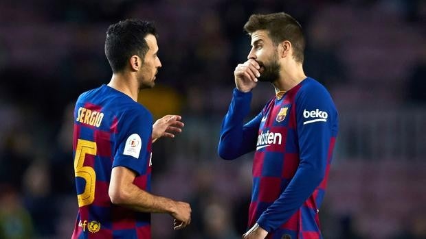 Ultimátum a Busquets y Piqué: rebaja salarial o en la puerta de salida