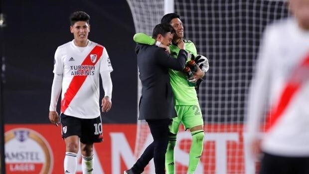 Un partido para la historia: River Plate gana sin portero