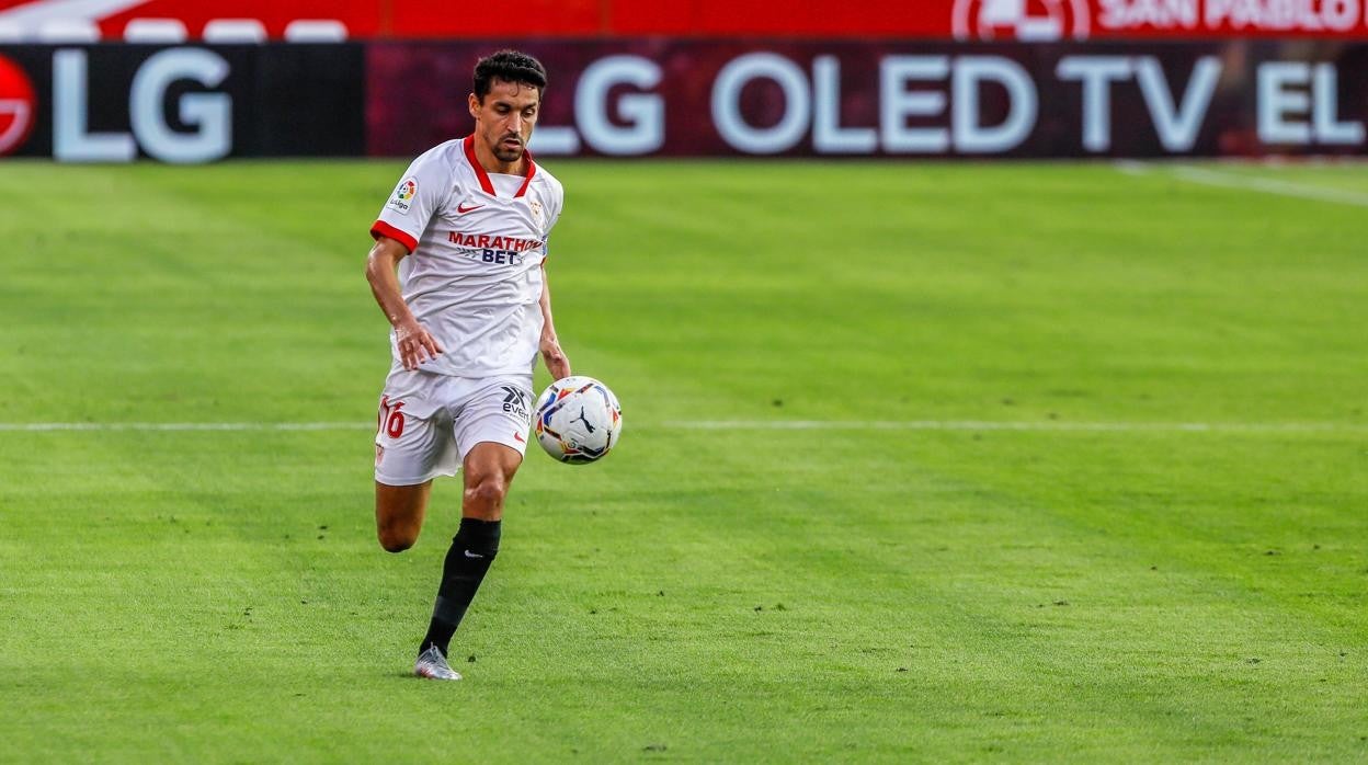 El Sevilla se va de vacaciones ganando 1-0 al Alavés