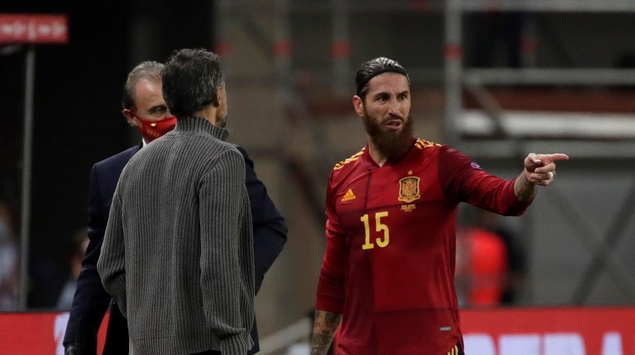 Ramos y Luis Enrique, en un partido de la selección