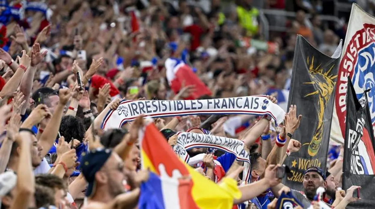 Seis aficionados franceses confunden Budapest con Bucarest y se pierden el partido de su selección