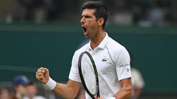 Djokovic debuta con susto y triunfo