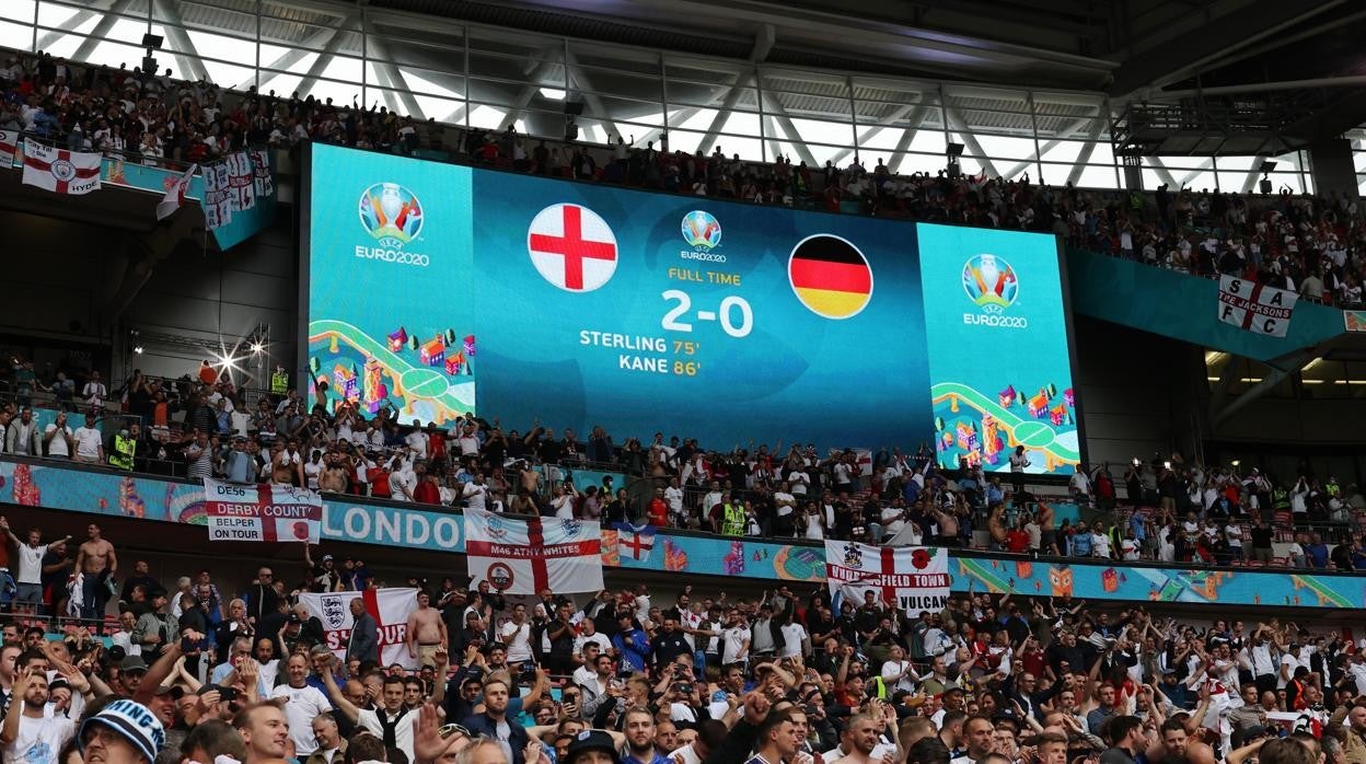 Los aficionados ingleses, el pasado martes tras la victoria de Inglaterra contra Alemania