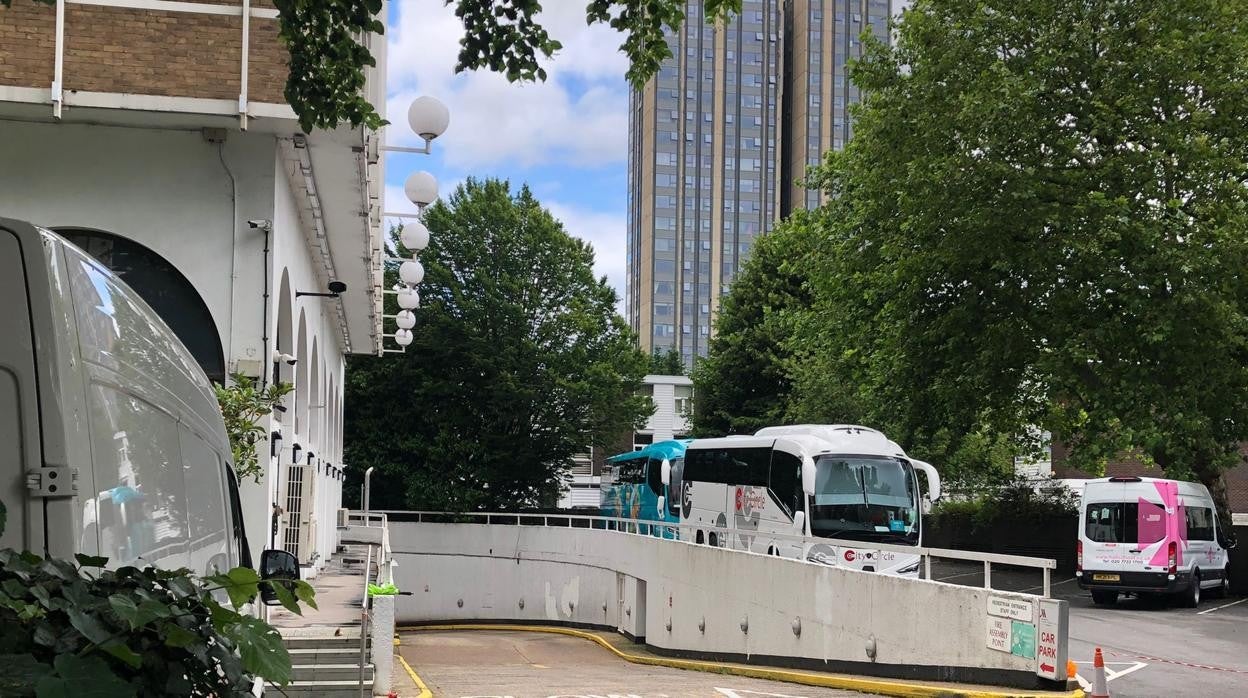 La entrada del hotel Marriott Regent’s Park, hogar de la selección en Londres