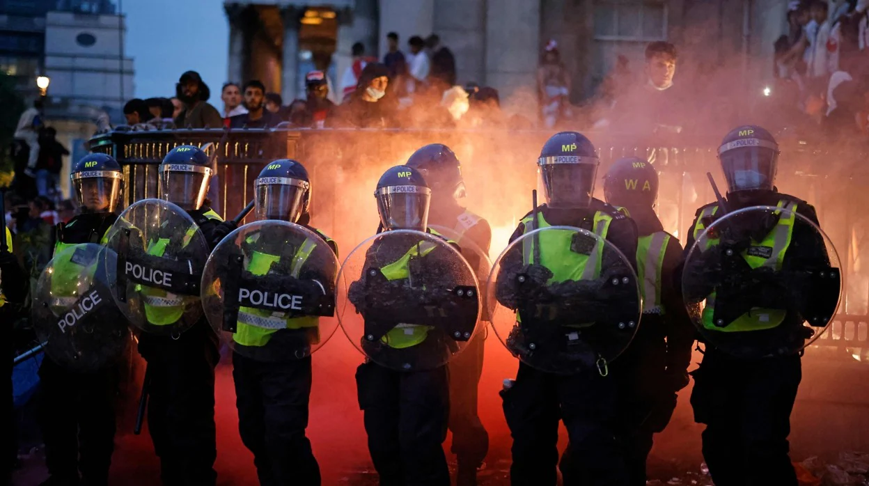 La Policía de Londres informa de 19 agentes heridos y 49 arrestos durante la final de la Eurocopa