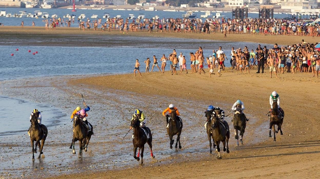 Las Carreras de Caballos de Sanlúcar de Barrameda vuelven después de un año de parón debido al Covid-19.