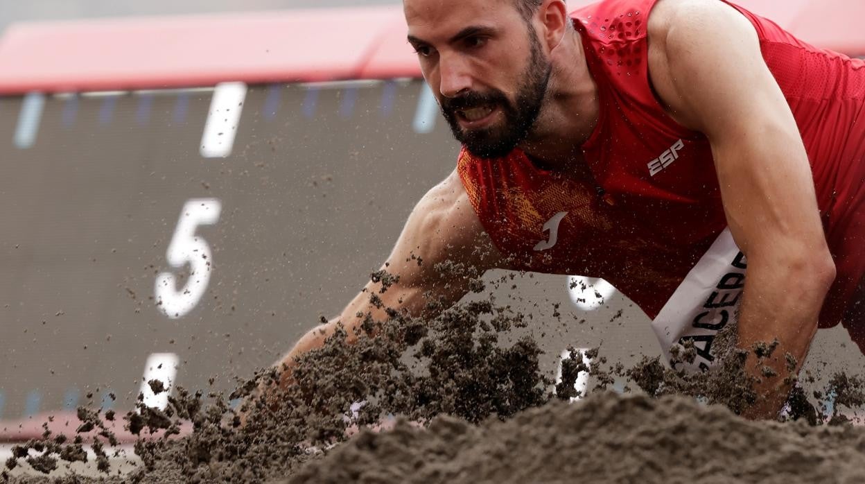 Cáceres, tras uno de sus saltos en la final de salto de longitud