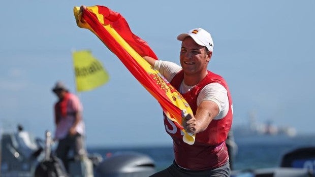 Joan Cardona logra el bronce en la clase Finn