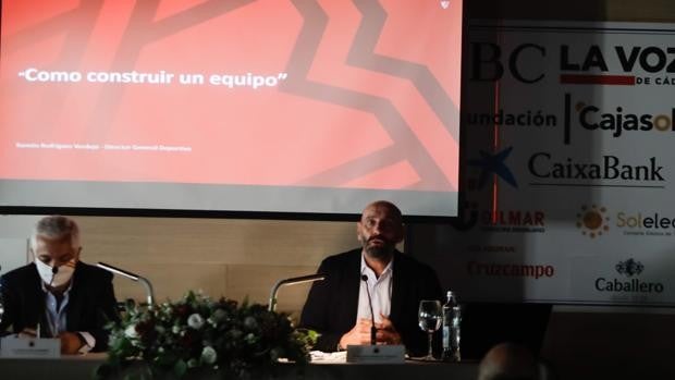 Monchi: «En los pequeños detalles están los grandes logros»