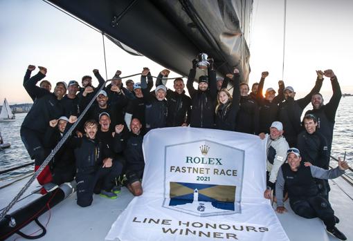 Implacable el Ultim «Gitana 17» en la Rolex Fastnet Race, que repitió victoria