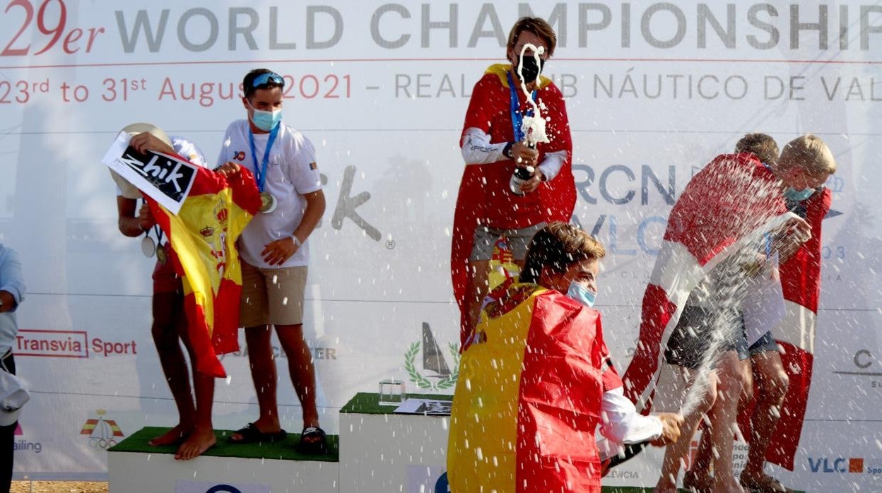 España se baña en oro, plata y bronce en el Mundial 29er de Valencia