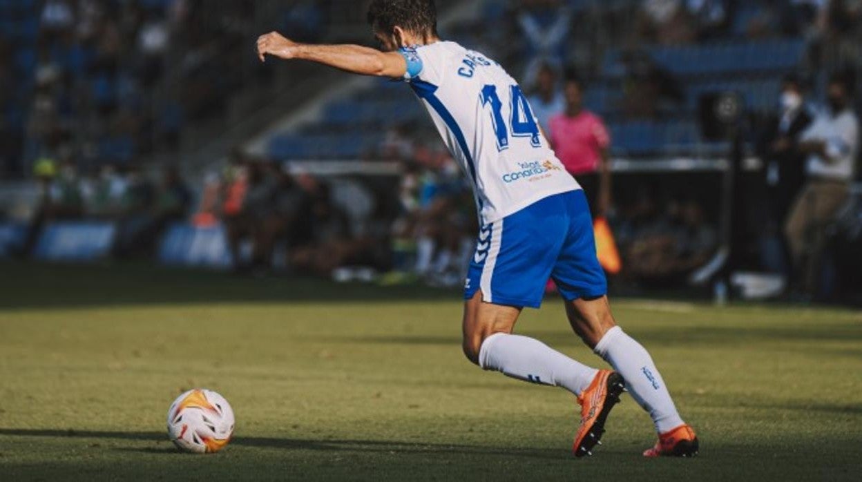 Simón Moreno lidera a un buen Mirandés