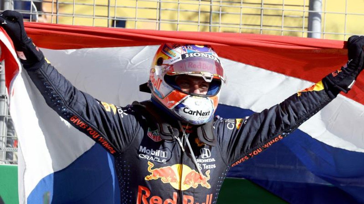 Verstappen lidera el Gran Premio en el circuito de Zandvoort