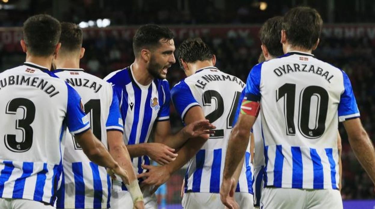 La Real Sociedad empata 2-2 en visita al PSV en la Europa League