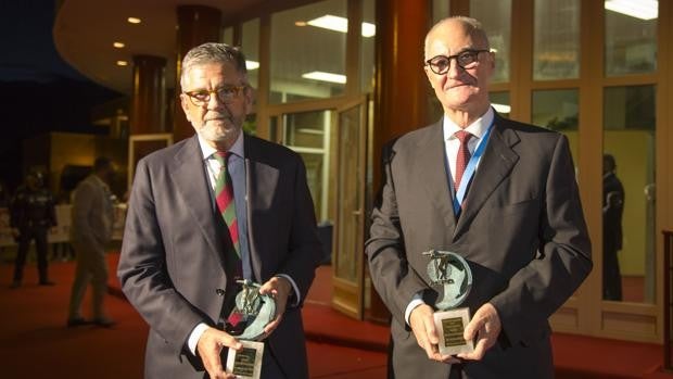 Los doctores Ripoll y De Prado, premio nacional de la Asociación de Periodistas Deportivos