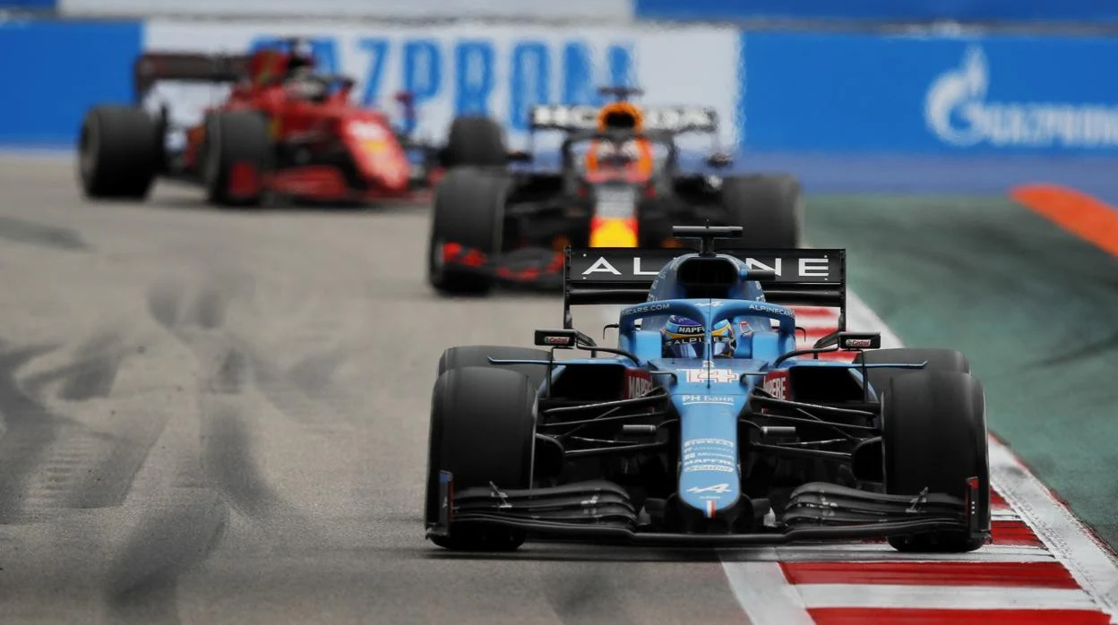 El adelantamiento «pata negra» de Alonso a Verstappen