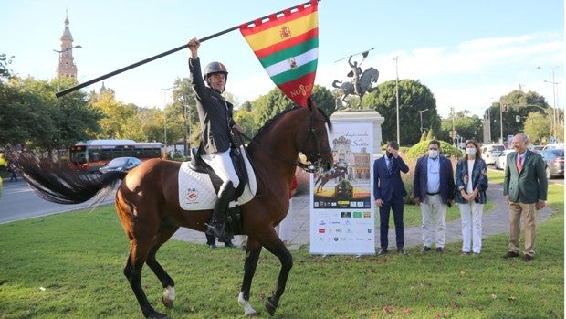 Presentada la Gran Semana Anglo-árabe en el Monumento al Cid Campeador