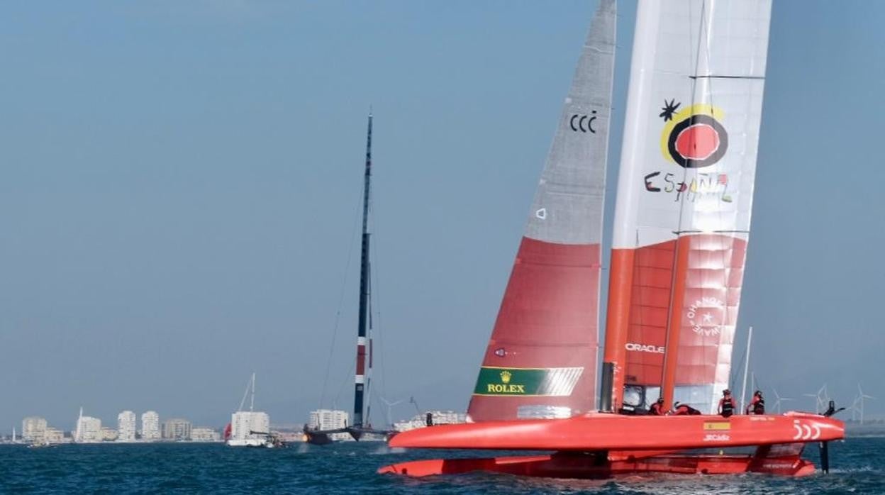 España ha participado en el Trofeo Juan Sebastián Elcano, en Cádiz.