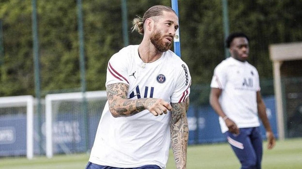 Sergio Ramos, en un entrenamiento con el PSG