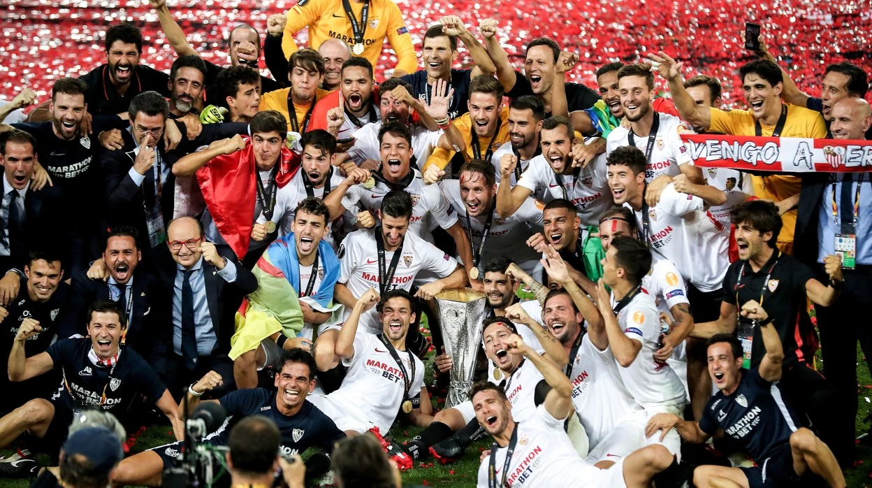 El Sevilla Fútbol Club, festejando la conquista de su sexta Liga Europa