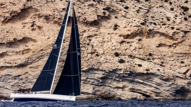 «Moat» y «Bliss» se jugarán la Ibiza JoySail a una sola carta