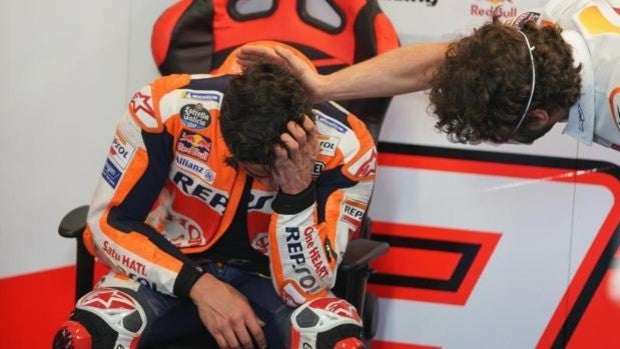 Un golpe en la cabeza deja a Márquez fuera del Gran Premio del Algarve