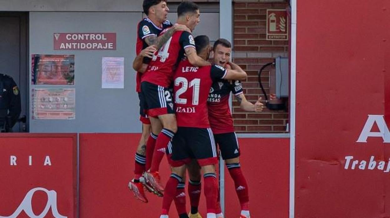 Camello le da el triunfo al Mirandés en un partido loco