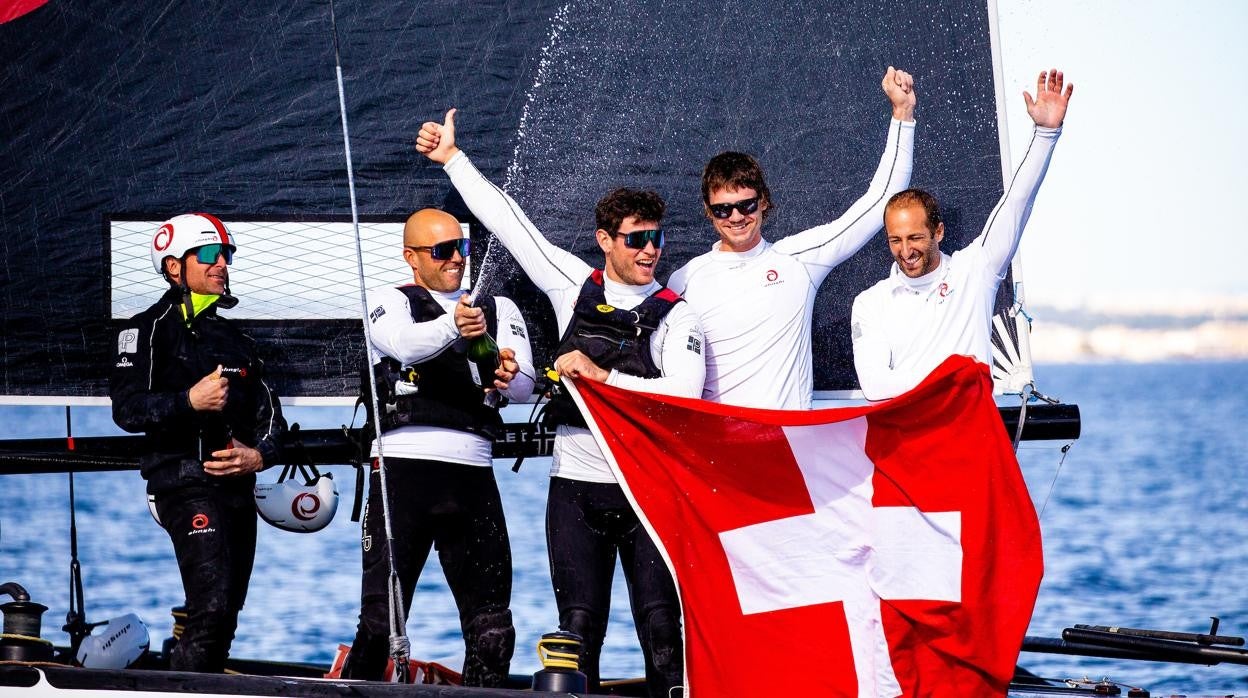 «Alinghi», campeón del GC32 Racing Tour 2021 en el Mar Menor