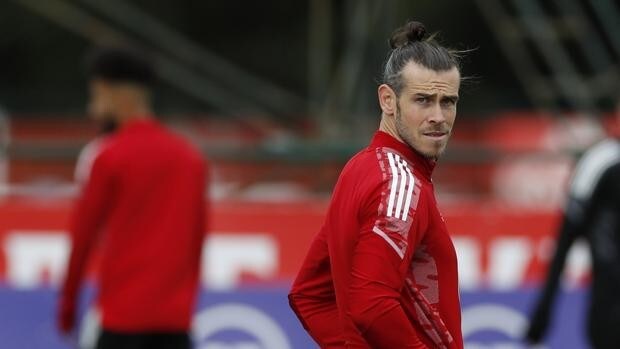 Bale, indiscutible en Gales, ausente en el Madrid