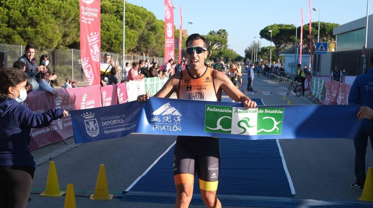 Emilio Antonio Martín se proclamó campeón del XXVII Duatlón Ciudad de Chiclana.