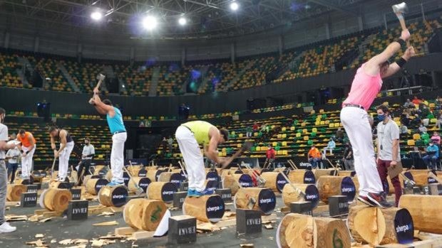 Aizkolaritza, el deporte rural que busca la globalidad y la profesionalización