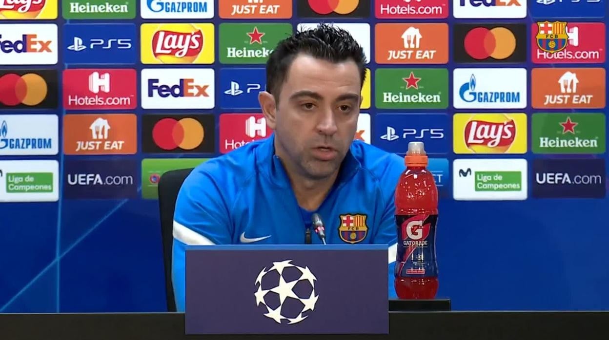 Xavi, durante la rueda de prensa previa al partido contra el Benfica