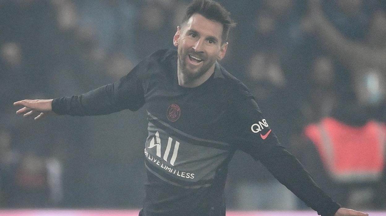 Messi celebra un gol con el PSG