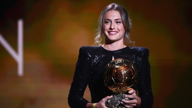 Putellas, al borde del llanto al recordar a su padre tras recibir el Balón de Oro