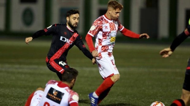 Luca Zidane salva al Rayo ante el Guijuelo en la tanda de penaltis