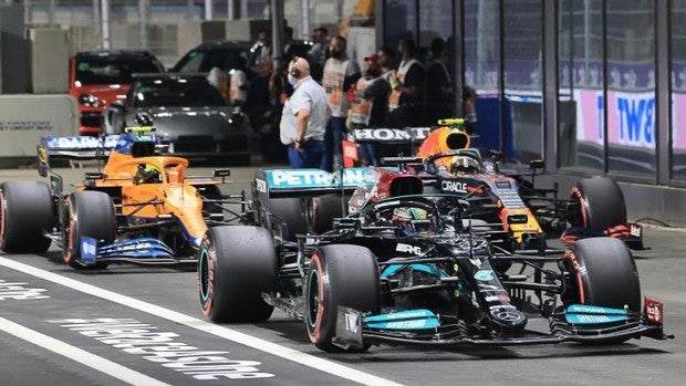 Hamilton-Verstappen: alta tensión a velocidad de vértigo