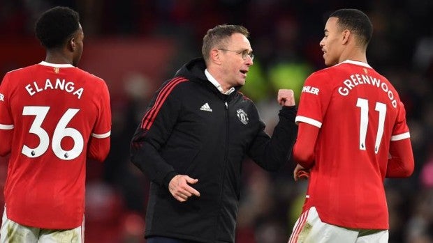 Rangnick debuta con triunfo al frente del United