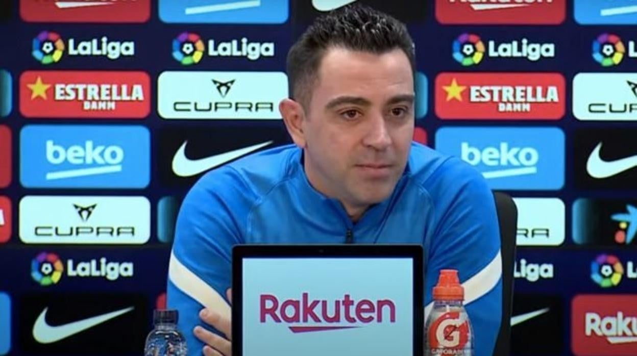 Xavi Hernández, durante la rueda de prensa