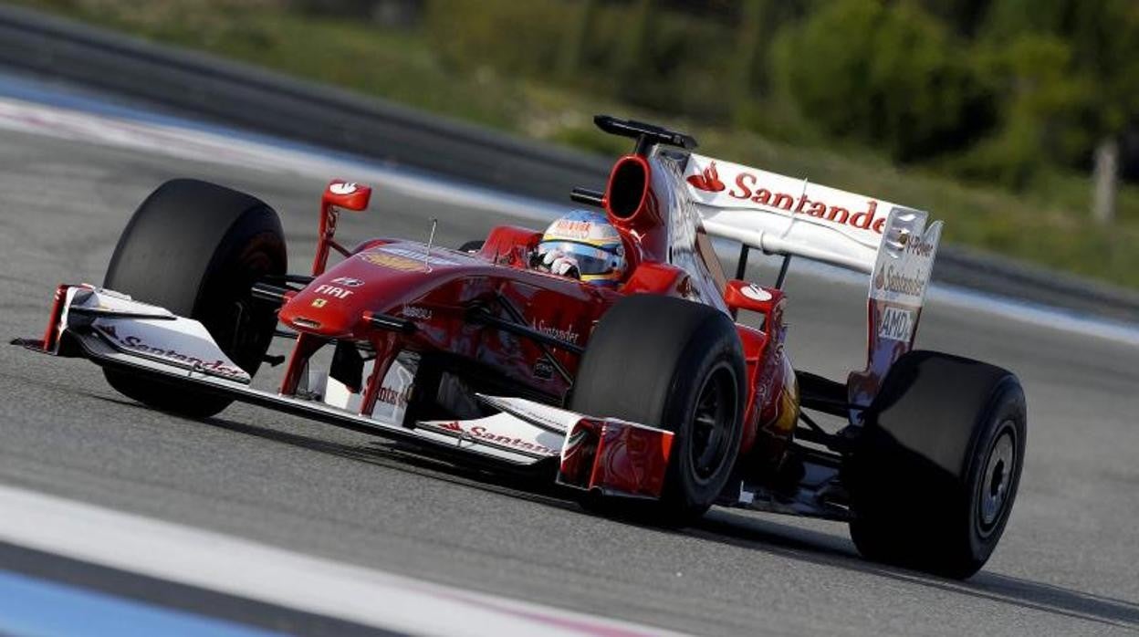 El Ferrari, con la marca Santander en 2010