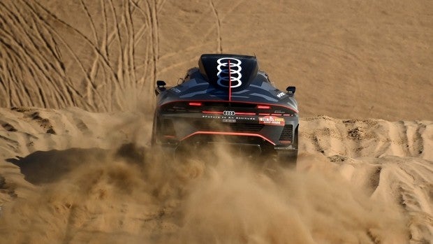 Carlos Sainz, segundo en la etapa prólogo del Dakar