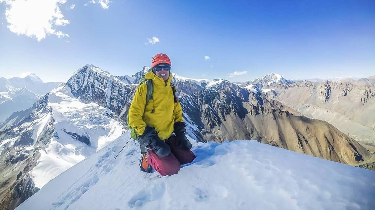 Kobusch, en la cima del Chulu East (6.584 metros) en su aclimatación para el Everest invernal